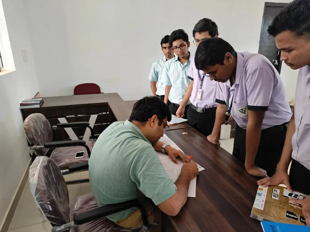 Experienced Faculty Team